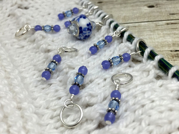 Blue Floral Knitting Stitch Marker Set – Jill's Beaded Knit Bits
