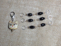 Black Stitch Markers with Beaded Cat Holder Clip , Stitch Markers - Jill's Beaded Knit Bits, Jill's Beaded Knit Bits
 - 3