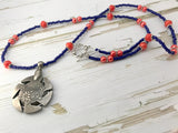 Yarn Cutter Pendant Necklace, Gift for Knitters, Beaded Cutter Necklace, Clover Yarn Cutter