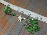 Green Swirl Stitch Marker Holder & Snag Free Knitting Charms | Gift for Knitters | Knitting Notions