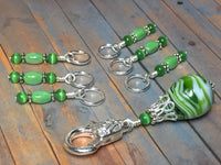 Green Swirl Stitch Marker Holder & Snag Free Knitting Charms | Gift for Knitters | Knitting Notions