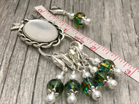 Green Removable Progress Markers, Magnetic Stitch Marker Holder, Kissing Birds, Crochet Stitch Markers, Yarn Markers, Pattern Markers