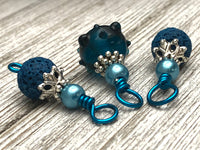 Aqua Blue Wire Snag Free Stitch Markers | Gifts for Knitters | US3-US15