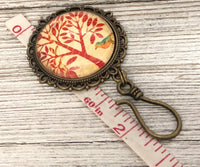 Magnetic Bird Knitting Pin for Portuguese Knitting