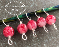 Red Mottled Double Duty Stitch Marker Set | Gift for Knitters | 2 Needle Sizes in 1 Marker |